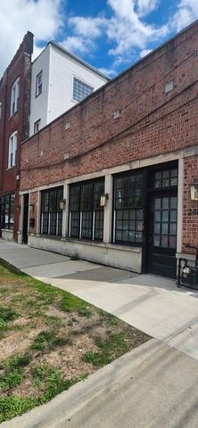 2409 W Hirsch Street, Chicago, IL 60622