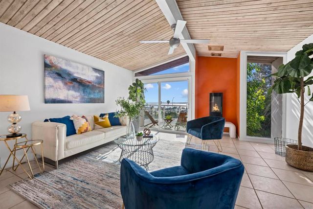 2885 McGraw St, San Diego, CA 92117