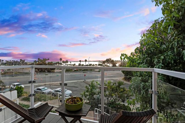 2885 McGraw St, San Diego, CA 92117