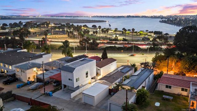 2885 McGraw St, San Diego, CA 92117