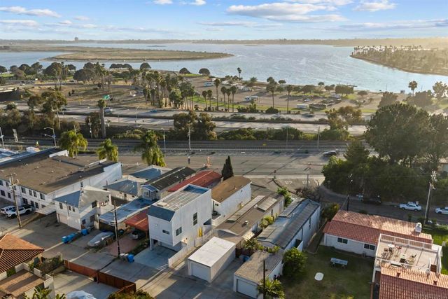 2885 McGraw St, San Diego, CA 92117