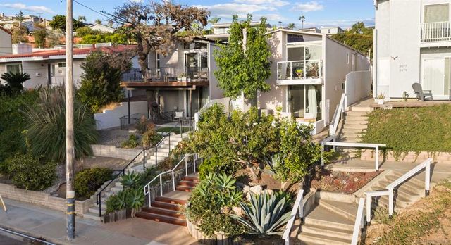 2885 McGraw St, San Diego, CA 92117