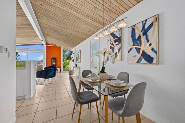 2885 McGraw St, San Diego, CA 92117