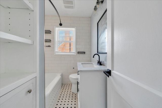 2807 Kennedy ST, Roanoke, VA 24012