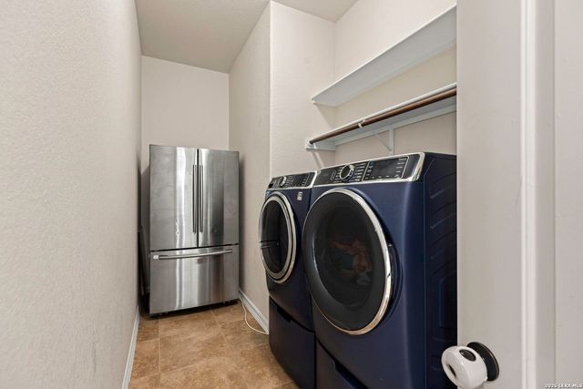 6131 Lowrie, San Antonio, TX 78239