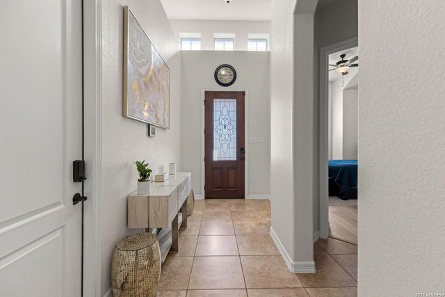 6131 Lowrie, San Antonio, TX 78239