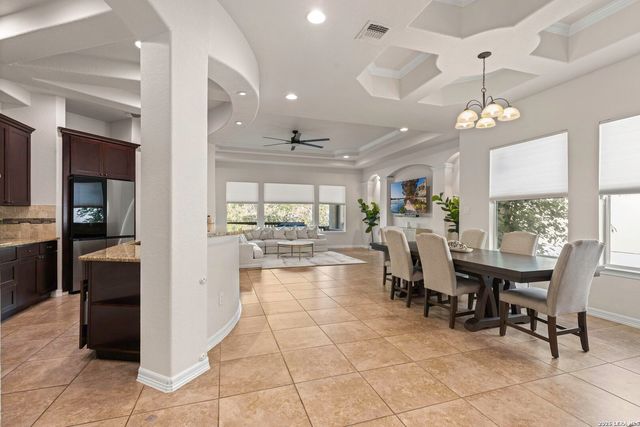 6131 Lowrie, San Antonio, TX 78239