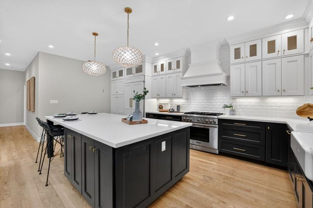 809 Figueroa St, Folsom, CA 95630