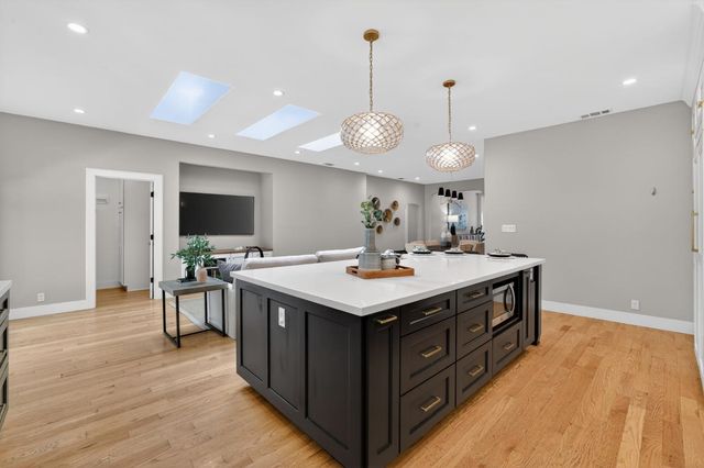 809 Figueroa St, Folsom, CA 95630