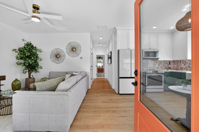 809 Figueroa St, Folsom, CA 95630