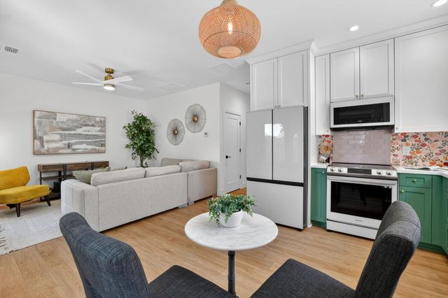 809 Figueroa St, Folsom, CA 95630