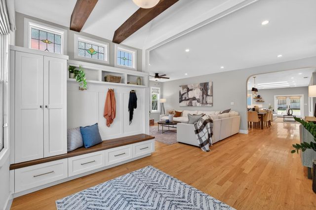 809 Figueroa St, Folsom, CA 95630