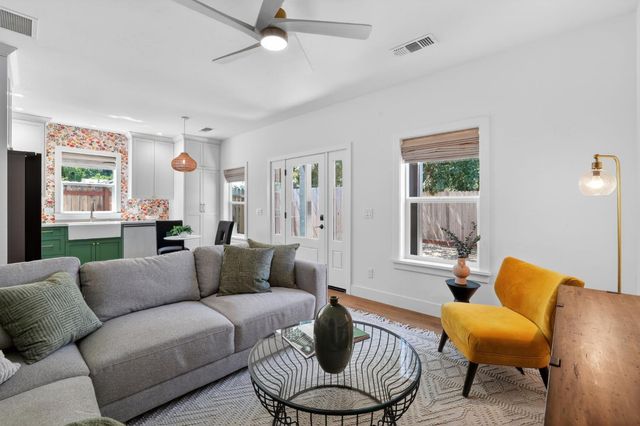 809 Figueroa St, Folsom, CA 95630