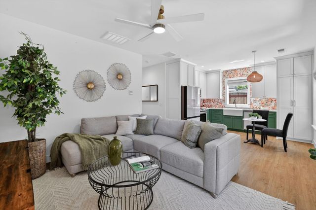 809 Figueroa St, Folsom, CA 95630