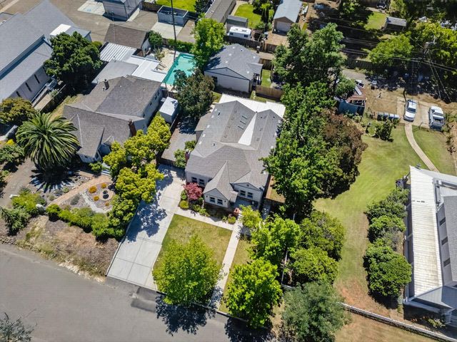 809 Figueroa St, Folsom, CA 95630