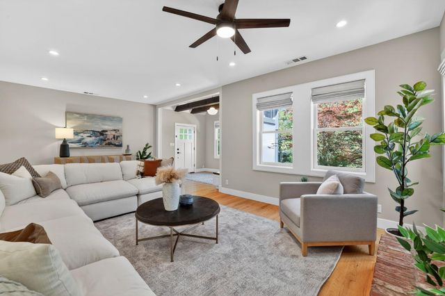 809 Figueroa St, Folsom, CA 95630