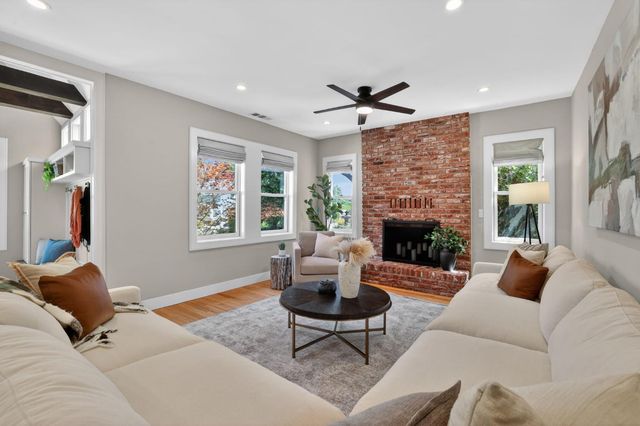 809 Figueroa St, Folsom, CA 95630