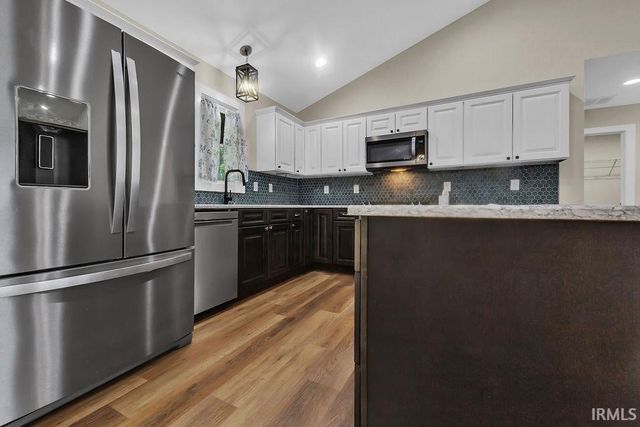 829 Spyglass Hill Drive, Bedford, IN 47421