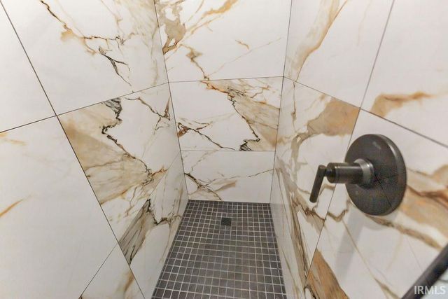 829 Spyglass Hill Drive, Bedford, IN 47421