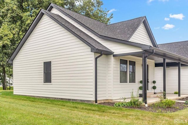 829 Spyglass Hill Drive, Bedford, IN 47421