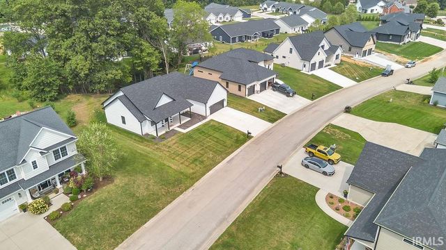 829 Spyglass Hill Drive, Bedford, IN 47421