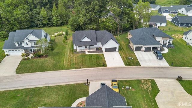 829 Spyglass Hill Drive, Bedford, IN 47421