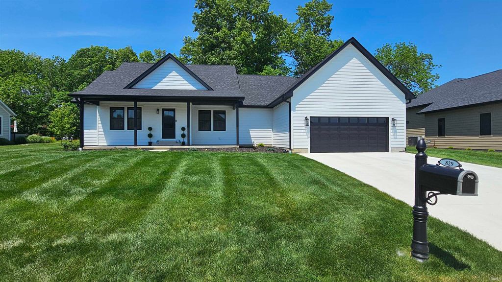 829 Spyglass Hill Drive, Bedford, IN 47421
