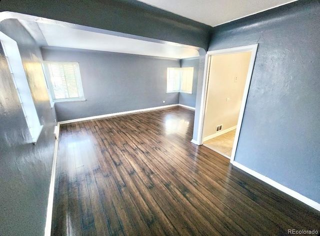 3233 N Steele Street, Denver, CO 80205