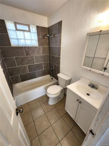 3233 N Steele Street, Denver, CO 80205