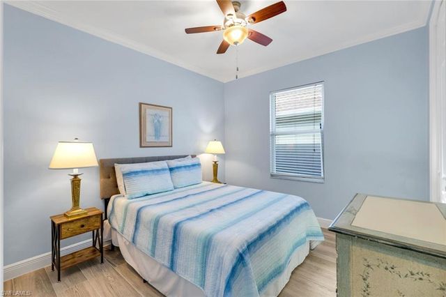 746 101st AVE N, Naples, FL 34108