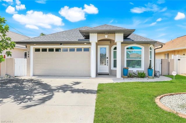 746 101st AVE N, Naples, FL 34108