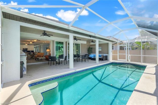 746 101st AVE N, Naples, FL 34108