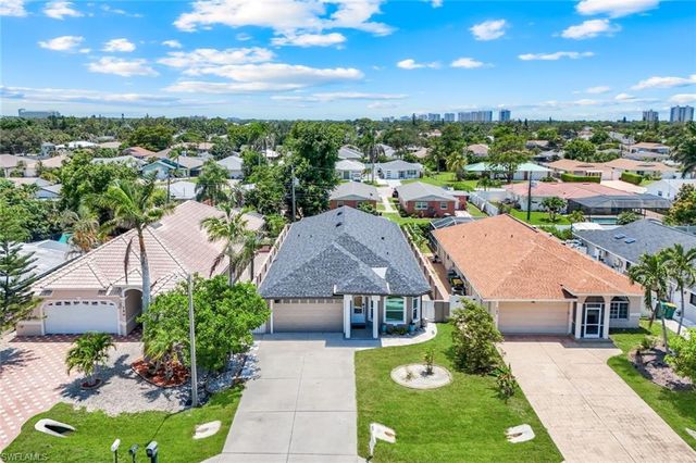 746 101st AVE N, Naples, FL 34108