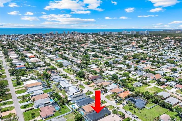 746 101st AVE N, Naples, FL 34108