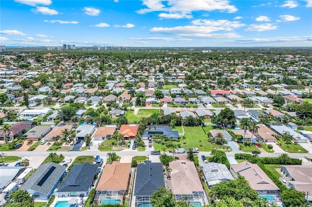 746 101st AVE N, Naples, FL 34108