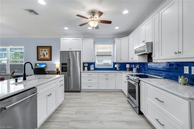 746 101st AVE N, Naples, FL 34108