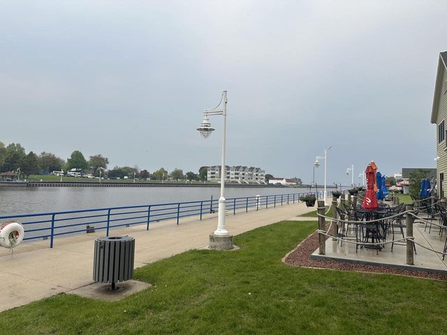 514 S Pier DRIVE, Sheboygan, WI 53081