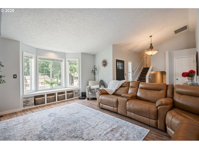 104 ROLEY Ct, Kelso, WA 98626