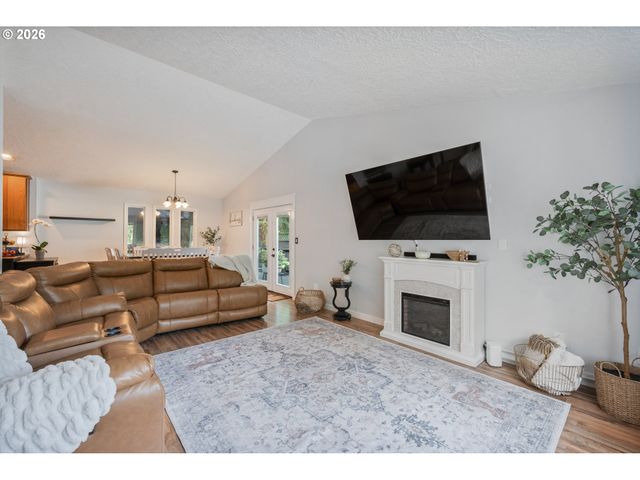 104 ROLEY Ct, Kelso, WA 98626
