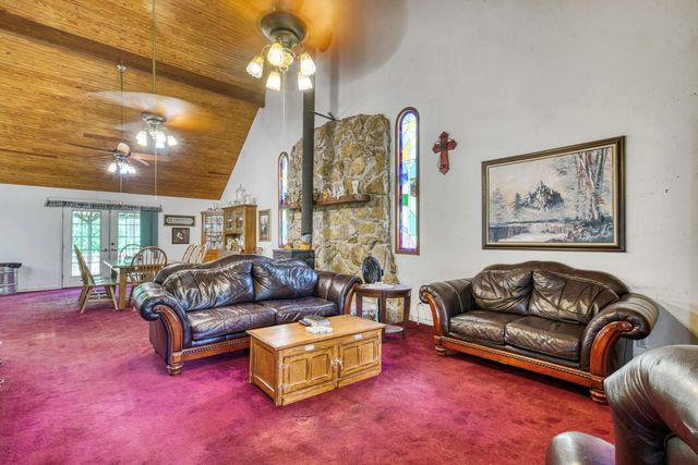 1470 Fellowship Lane, Madisonville, TX 77864