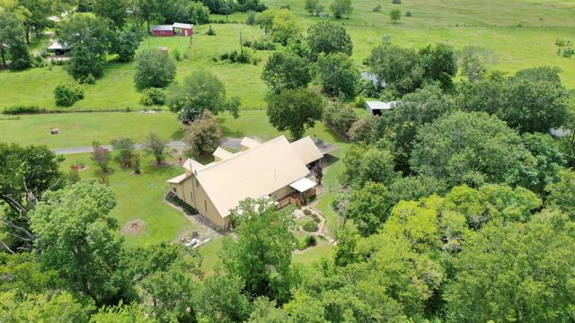 1470 Fellowship Lane, Madisonville, TX 77864