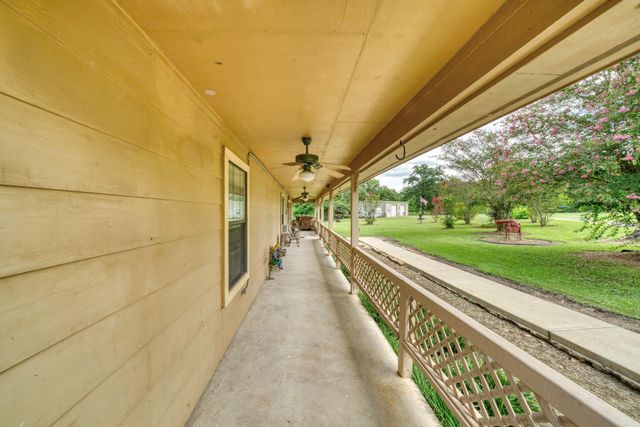 1470 Fellowship Lane, Madisonville, TX 77864