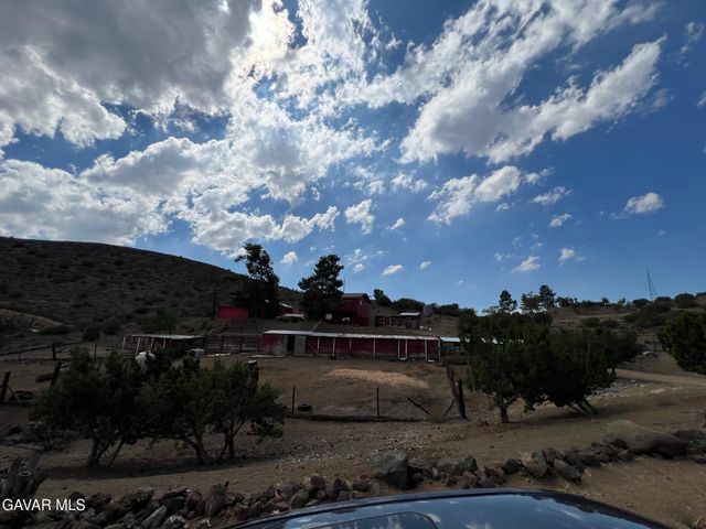 6151 Hubbard Road, Acton, CA 93510