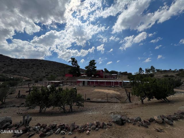 6151 Hubbard Road, Acton, CA 93510