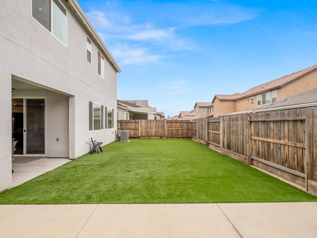 4080 San Jose Avenue, Clovis, CA 93619