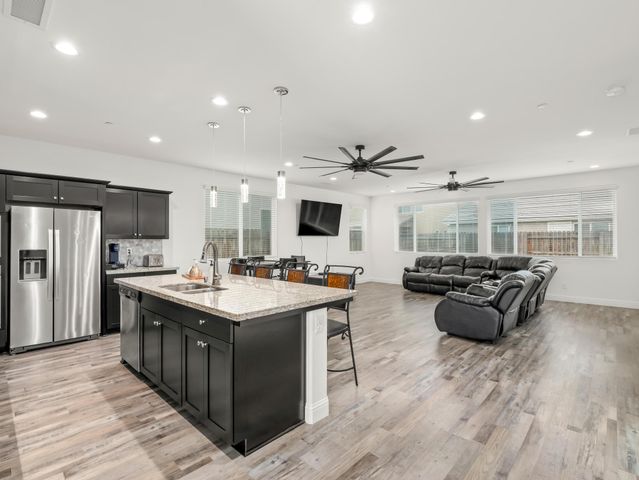 4080 San Jose Avenue, Clovis, CA 93619