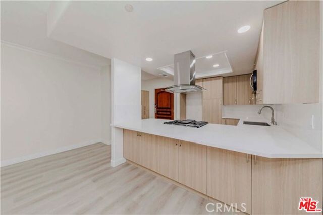 1138 S Serrano Avenue 102, Los Angeles, CA 90006