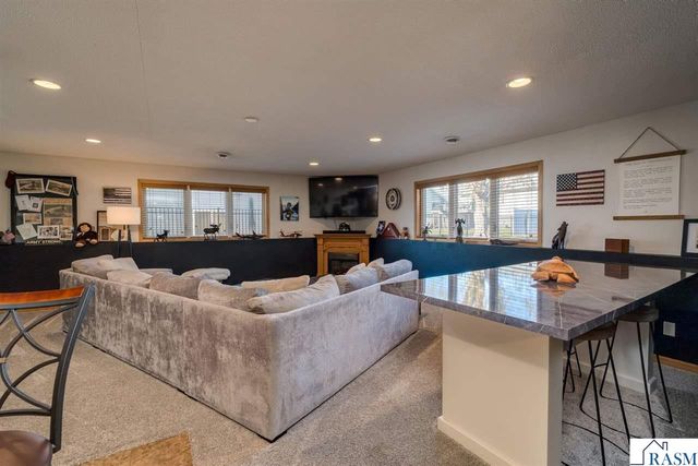 124 Lynx Lane, Mankato, MN 56001