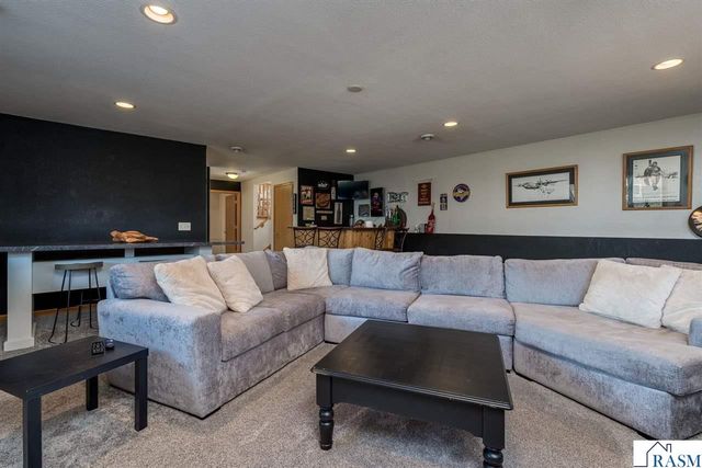 124 Lynx Lane, Mankato, MN 56001