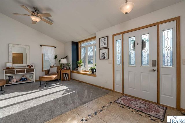 124 Lynx Lane, Mankato, MN 56001